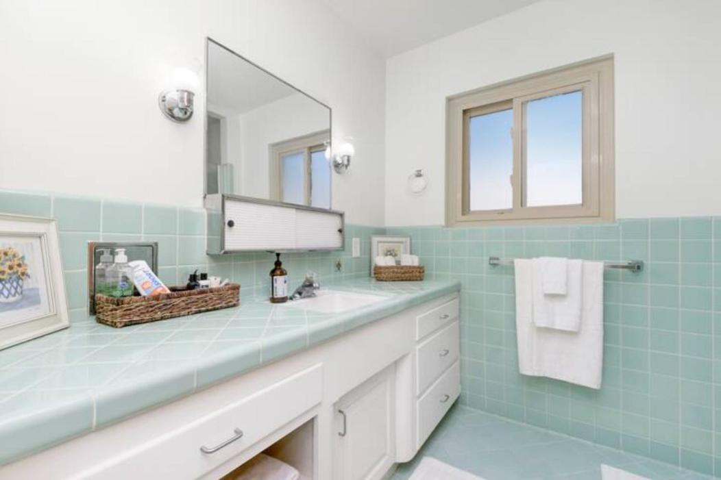 Perla D'Italia -1Br- Free Driveway Parking -1 Car Apartment San Diego Exterior photo