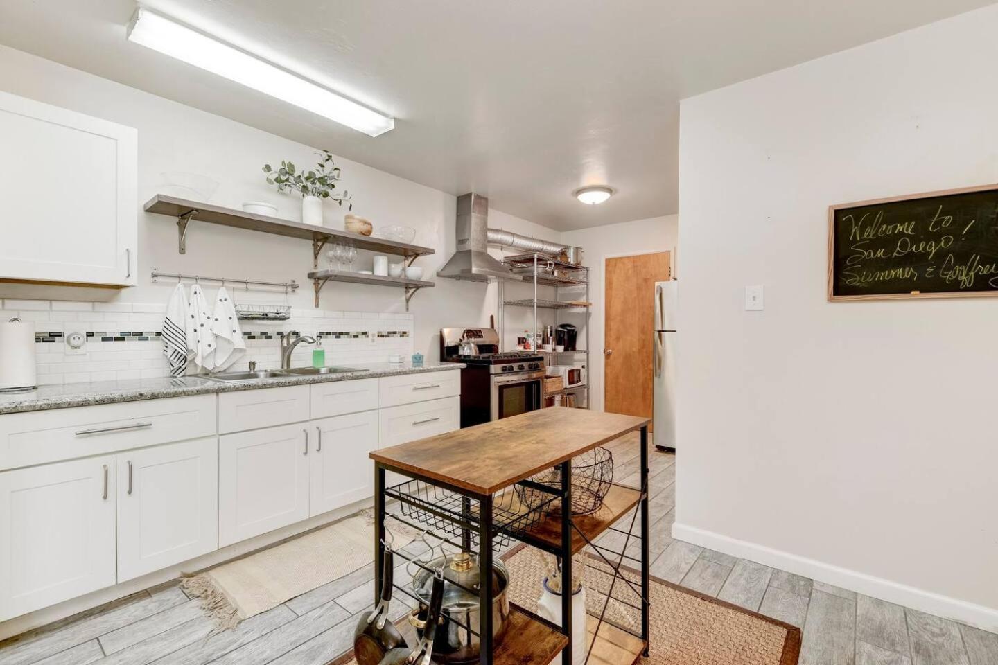 Perla D'Italia -1Br- Free Driveway Parking -1 Car Apartment San Diego Exterior photo